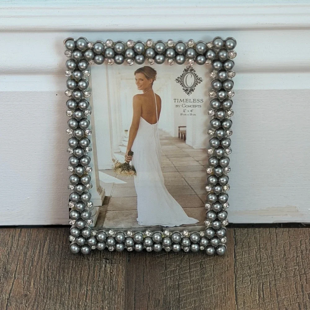Timeless by Concepts Grey Pearl Rhinestone 4x6 Photo Frame Wedding Bridal NWT